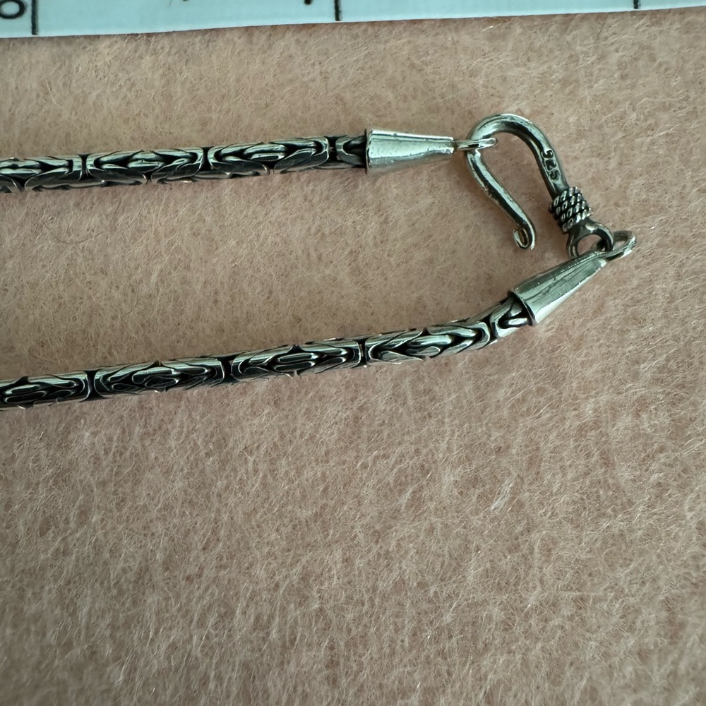 Elegant Silver Byzantine Chain 16” Necklace EC - Picture 2 of 2
